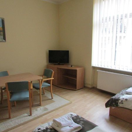 Cdr Aparthotel Krakau Buitenkant foto