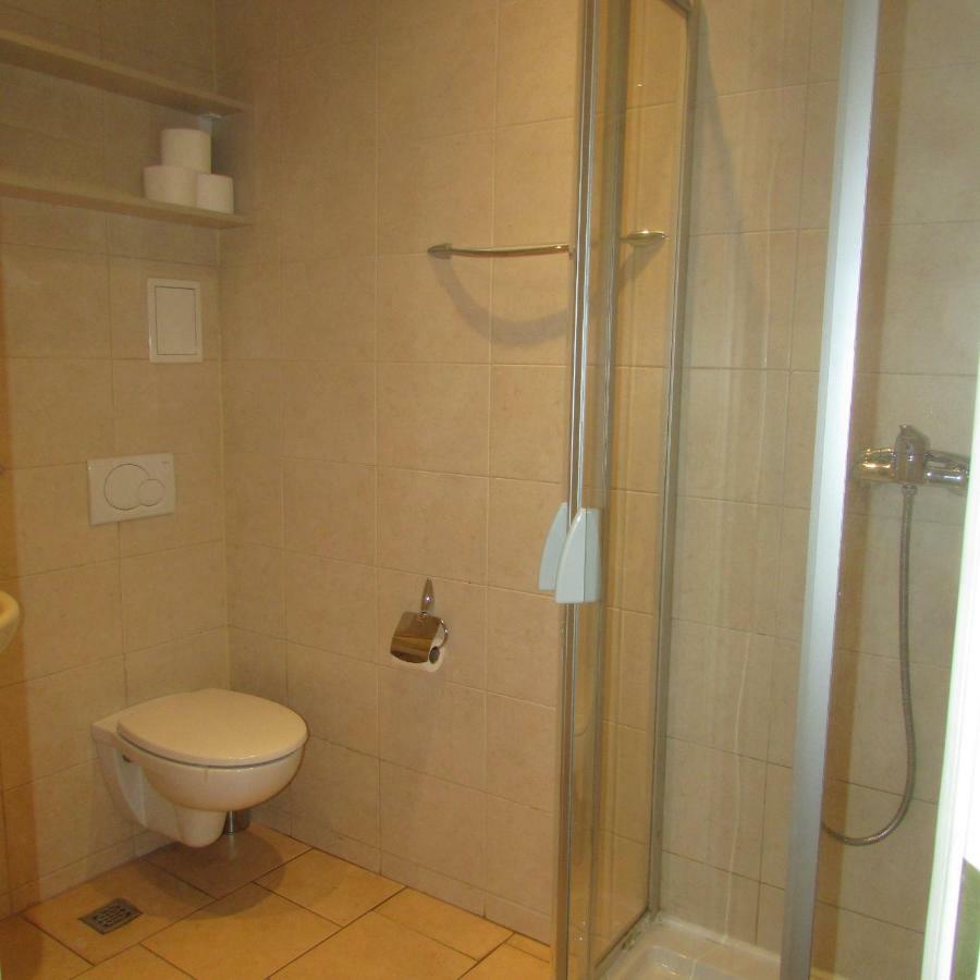 Cdr Aparthotel Krakau Buitenkant foto