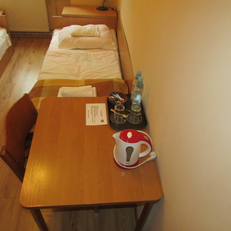 Cdr Aparthotel Krakau Buitenkant foto