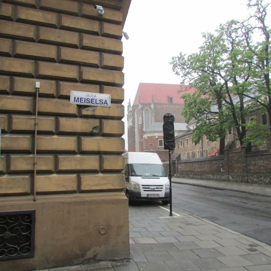 Cdr Aparthotel Krakau Buitenkant foto