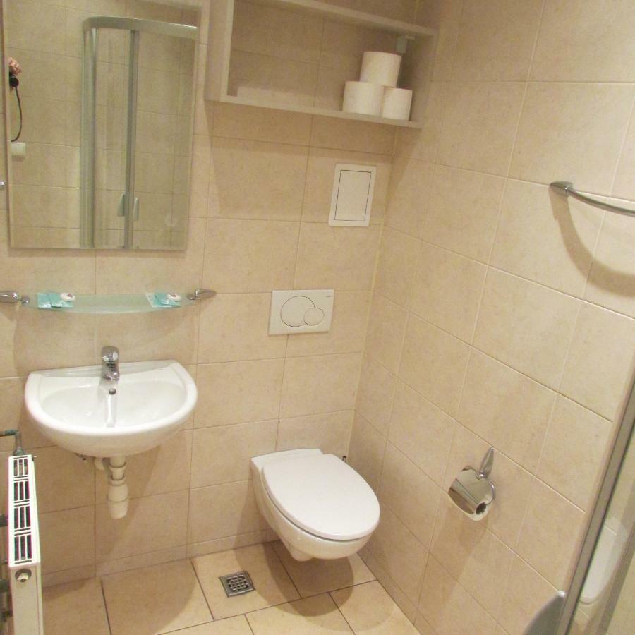 Cdr Aparthotel Krakau Buitenkant foto